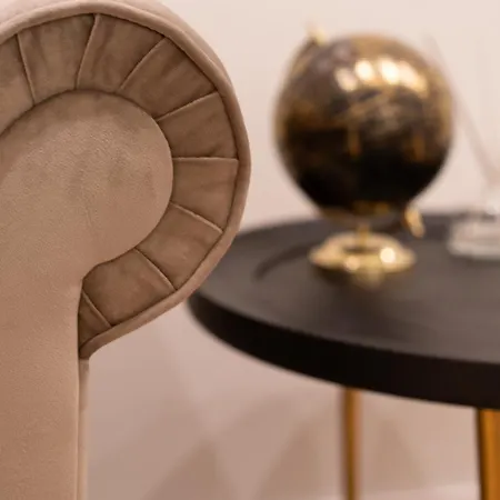 Residenza Lucrezio 게스트하우스 4*