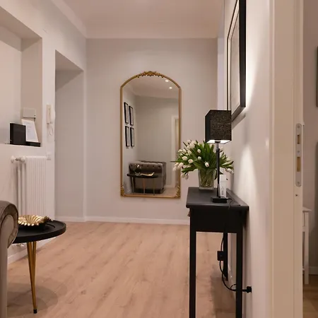 بيت ضيافة Residenza Lucrezio روما