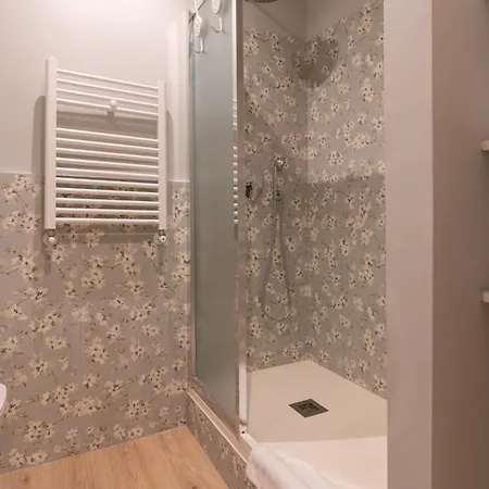 Residenza Lucrezio روما