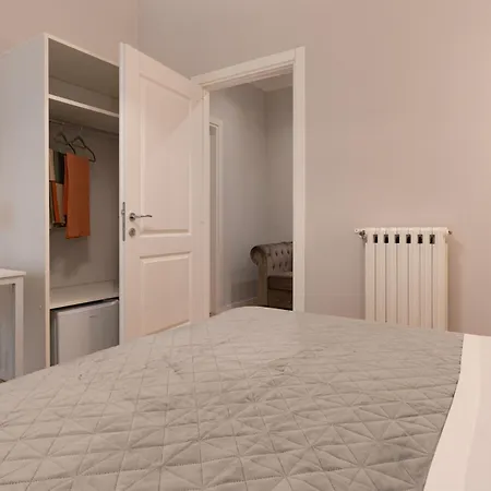 Residenza Lucrezio 4*