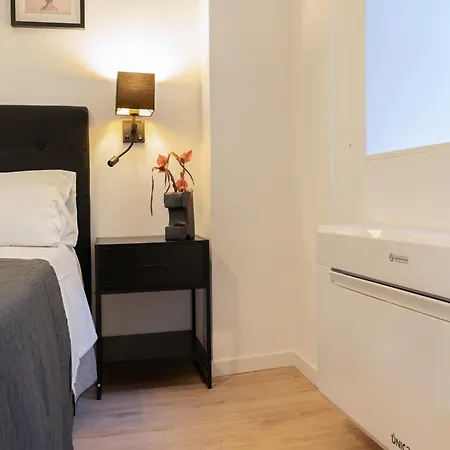 Residenza Lucrezio Guest house *