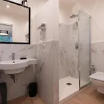 Residenza Lucrezio 게스트하우스 로마